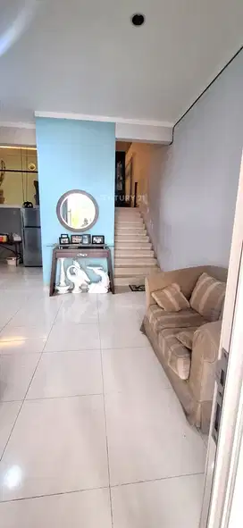Rumah Rapih Siap Huni Di Kebayoran Bintaro  8876
