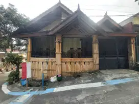 RUMAH DI DESA WONOKOYO, KEDUNGKANDANG MALANG