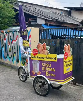 Take Over Usaha Minuman Susu Kurma Gerobak Keliling