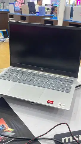 Laptop murah Grafis Anak sekolah HP14 EM0196 / EM0195 AMD Athlon 7120U