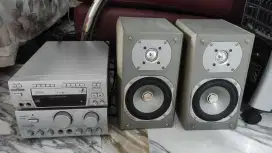 Speaker + amplifier