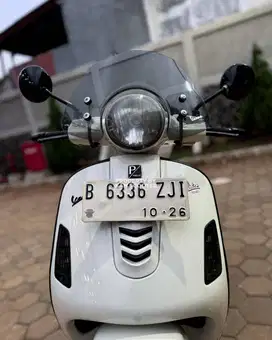 JUAL MURAH VESPA GTS 150 3V 2016 MULUS