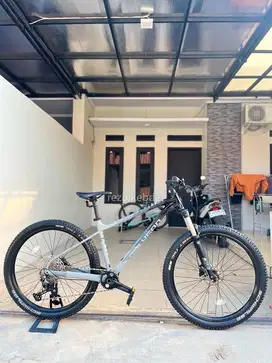 Polygon Xtrada 7 2025 Super Like New Baru 1 bulan mulus 99%
