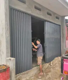 Rolling door folding gate pintu pengaman