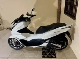 Honda PCX 160 ABS ISS (Tipe Tertinggi) MULUSSS Pajak Panjang