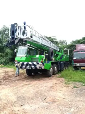 Mobile crane tadano capasitas 30 ton tahun 2013