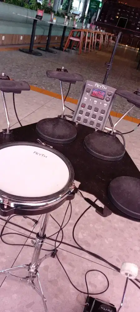 Drum elektrik feyth second fullset + stand dan kickpad