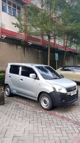 Wagon R -LowKM. PS PW