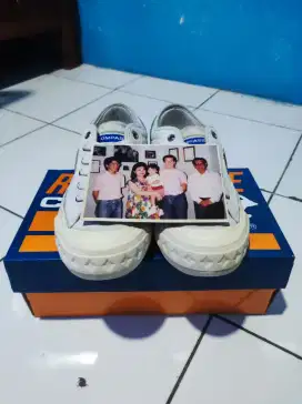 COMPASS RETROGRADE BLUE WHITE SZ 39
