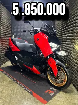 XMAX 250 ABS 2023 CONNECTED LOW KM 1XXX LIKE NEW RAWATAN SUPERB UNIT