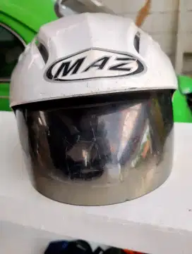 Helm MAZ msh bagus