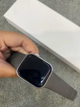 Apple Watch Series 9 41mm starlight lengkap bh 92%