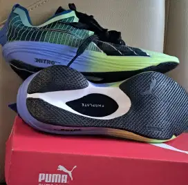 Sepatu running Puma nitro