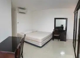 DIJUAL CEPAT !! Unit Apartemen Taman Rasuna dengan  3 kamar tidur
