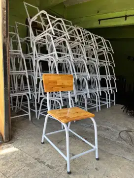 Kursi sekolah/cafe