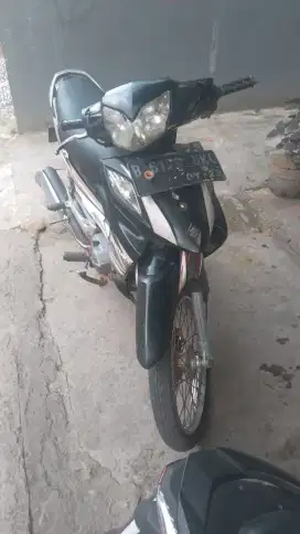 Suzuki shogun R 2008