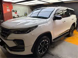Fortuner 2.4 GR Sport matik 2021