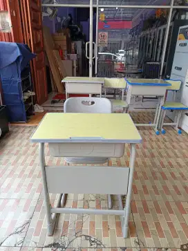 Meja Belajar Rangka Besi