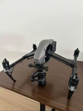 DJI Inspire 2 + DJI Zenmuse X5S camera