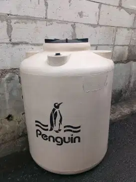 Toren/tandon air penguin 300lt