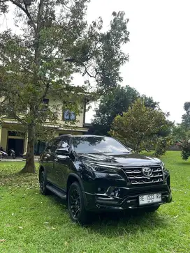 Toyota Fortuner GR Sport 2,8 Cc Th 2023 Istimewa