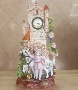 Jam Jerman Miniatur Antik II Pantung Figure Porselen Italy.