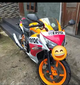 Dijual Honda CBR tahun 2015