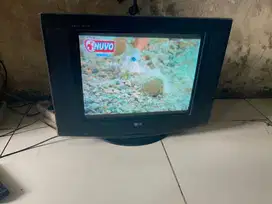 Tv tabung 21in merk lg slim normal