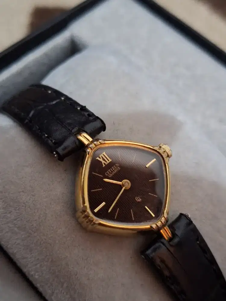 Citizen Rhomb (Belah Ketupat) Lady