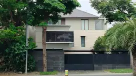 DIJUAL RUMAH  RAYA CITRALAND SURABAYA