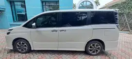 Toyota Voxy 2017 Bensin