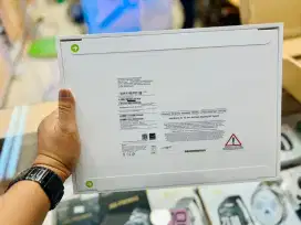 8CPU | 8GPU Ram 16GB | SSD 256GB
Starlight dan Midnight Resmi ibox