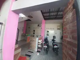 Kost Putri Adhara dekat UPN