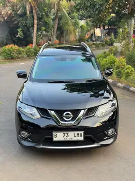 Xtrail 2.5 T32 Full service record 2017