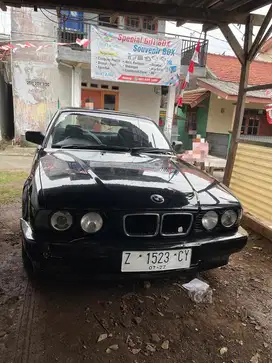 Dijual Cepat BMW e34 M40(MT) 1800 cc tahun 91
