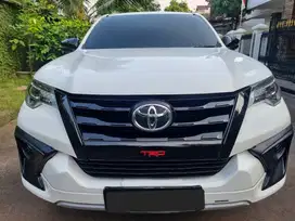 FORTUNER VRZ TRD DIESEL MATIC 2018 2019 ATAS NAMA PRIBADI SIAP PAKAI