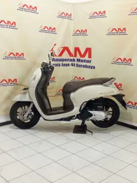 Siap pakai Honda Scoopy prestige tahun 2023 putih Doff