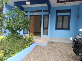 RUMAH DEKAT ALUN - ALUN KOTA DEPOK