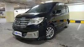 Nissan Serena 2.0 Highway Star Autech Panaromic Bensin-AT 2015 Hitam