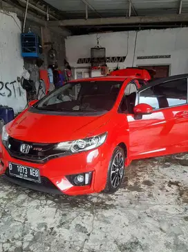 Jual mobil bekas