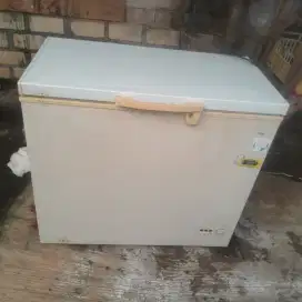Freezer Box MIDEA 250L