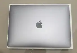 Macbook Air 13 inch grey 2018