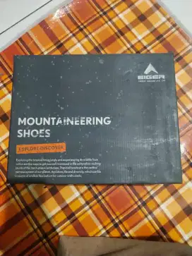 Jual aja sepatu sm jaket eiger