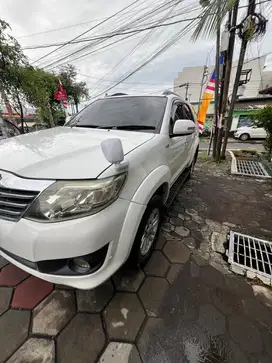 Fortuner Diesel Automatic 2011 / 2012 Irit Milik Pribadi