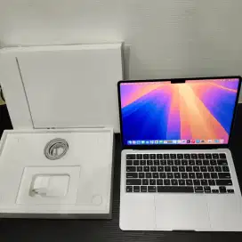 Apple MacBook Air M2 13