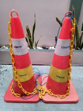Segitiga Cone Tonata ORIGINAL / Safety Traffic Cone Tonata