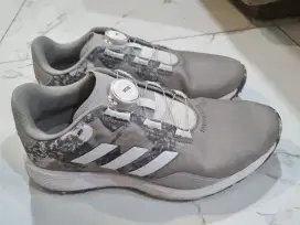 Sepatu Golf Pria adidas