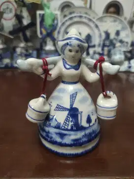 Antik boneka keramik nona belanda Holland delfts Blau mulus