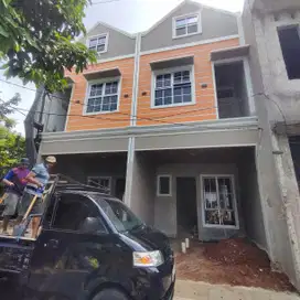 Rumah ready 2 lantai Beji tanah baru depok