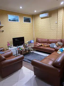 Ruko Bagus Di Taman Palem Lestari Jakarta Barat 4 Lantai Furnished